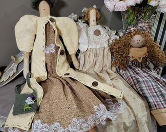 Muñeca ángel vintage restaurada y hecha a mano.