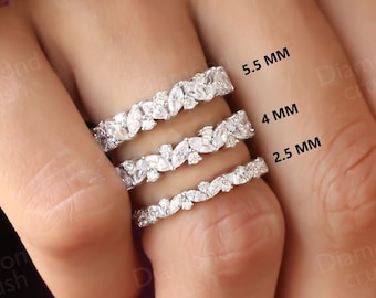 Anillo de media eternidad, anillo marquesa, delicado anillo de bodas, anillo marquesa y moissanita redonda, anillo apilable vintage, anillo de aniversario a juego