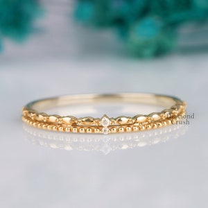 Alianza de boda de oro amarillo de 14 quilates con diamantes y moissanita, alianza de eternidad delicada vintage, anillo minimalista delicado, alianza de aniversario para mujer