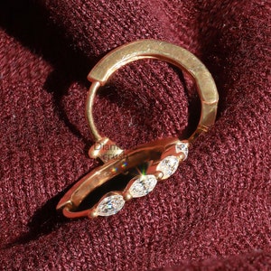 Orecchini a cerchio in moissanite Orecchini Marquise Orecchini a cartilagine Orecchini a cerchio con diamanti Orecchini con diamanti coltivati in laboratorio Orecchini Huggie Orecchini minimalisti