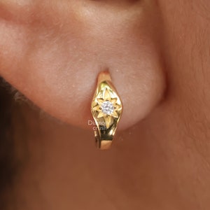 Moissanite Huggie Hoops Star Hoop Earrings Small Hoop Earrings Gold Huggie Earrings Chunky Gold Hoops Cartilage Earrings Starburst Hoops