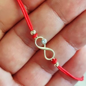 14k Gold Infinity Bracelet: Moissanite Stone, Elegant Jewelry