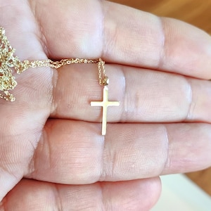 Gold cross necklace, cross necklace, 14K gold necklace, small gold cross necklace, gold cross pendant, dainty cross necklace, gift for her