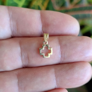 Gold cross necklace, minimalist protection necklace, dainty gold cross pendant, Christian jewelry, religious jewelry for women, gift for her