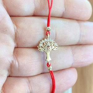 14K Gold Tree of Life Bracelet: Elegant Everyday Jewelry