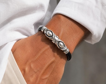 925 Sterling Silver Leather Bracelet for Men, Personalized Engraved Men's Jewelry, Handmade Black Leather Bracelet, Men's Silver Bracelet