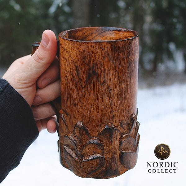 Jarra de cerveza de madera grabada: regalo rústico vikingo para padrinos de boda