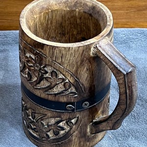 Vintage-Inspired Wooden Mug with Floral Carving & Black Metal Strap – Handcrafted Modern Tankard image 5