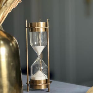 Handmade Solid Brass Personalized Stand Revolving Timer 8&quot; Ship Maritime Brass Sand Timer Hour Glass Sandglass Wheel Hourglass with Compass