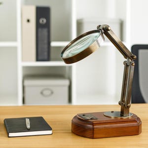Personalized Vintage Brass Magnifying Glass: Antique Desk Decor with Wooden Stand