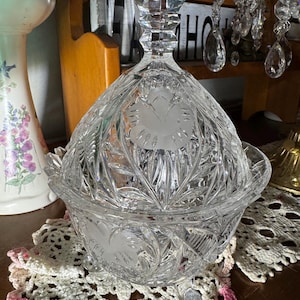 Bleikristall Hand Cut Clear Crystal Lidded Footed CANDY DISH w/Etched Flowers