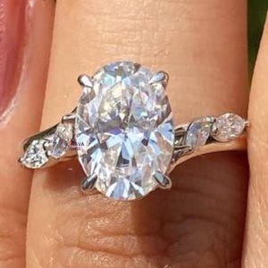 2.5CT Unique Oval Cut Moissanite Diamond Wedding Ring With Side Stone Marquise 14K Solid White Gold Hidden Halo Ring Unique Gift For Women