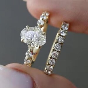 1.25CT Oval Moissanite Wedding Ring Set: 14K Yellow Gold Bridal Bands