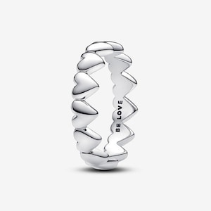 bague pandora rangée de coeurs