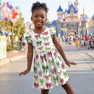 Robe à volants ruban héros de bande dessinée, tenue coquette Marvel Avengers, costume noeud Captain America Loki, cadeau geek pour Disneybound image 3