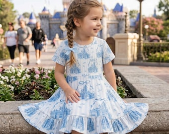 Abito da bambina con orlo a balze, tema fiaba, regalo di compleanno, festa della mamma, 70° anniversario Disney 2026, abbigliamento per bambini con castello