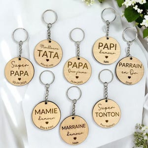 Porte-clés / magnet personnalisé en bois – Cadeau Famille Papa Maman Marraine Parrain Papy Mamie Tonton – Gravure prénom et message
