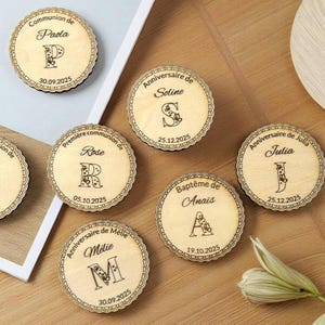 Personalized wooden medallions for baptisms, tags, communions, birthdays, personalizing favor boxes or tables
