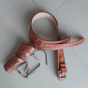 Revolver holster Belt Western Cowboy Leather Made Custom Handmade fit for 4 inch to 6.5 inch barrel .22 .35/357 .44/45 Cal Light Brown