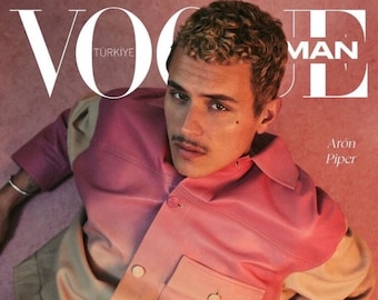 Vogue Man Turkije april 2024 Supplement Aron Piper / Gratis snelle verzending wereldwijd