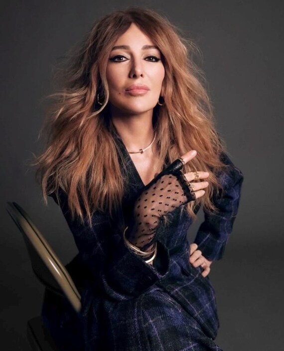 Vogue Icon Turkey January 2025 Zerrin Tekindor / Fast