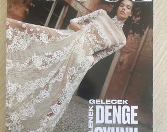 vogue Turkey November 2021 / Grace Valentine - Hazal Kaya - Kaan Urgancıoğlu