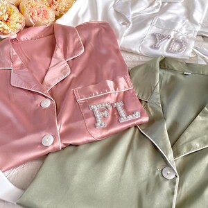 Personalised luxury satin pyjamas Bridesmaid pyjamas Embellished satin bridesmaid pyjamas Hen party Bride pyjamas zdjęcie 8