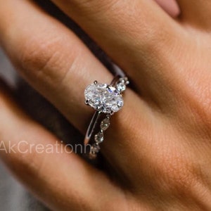 2 Ct Oval Cut Moissanite Engagement Ring Set 14K Solid Gold Hidden Halo Wedding Ring Set Bridal Ring Set Vintage Marquise Cut Matching Band