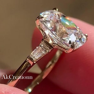 2.5 CT Cushion Cut Moissanite Diamond Engagement Ring Three Stone Proposal Ring 14k Solid Gold Anniversary Gift Ring Perfect For Women