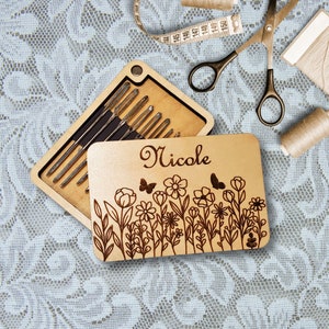 Round Thread Sorter Embroidery Wooden Art Tool with Small Needle Holder Magnet - Design4