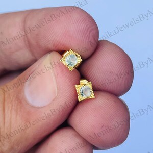 Pendientes de plata 925 con ágata musgosa: pequeña concha, rosca interna.
