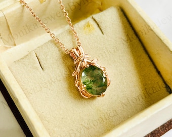 Oval Moss Agate Pendant Necklace: Sterling Silver, Natural Stone