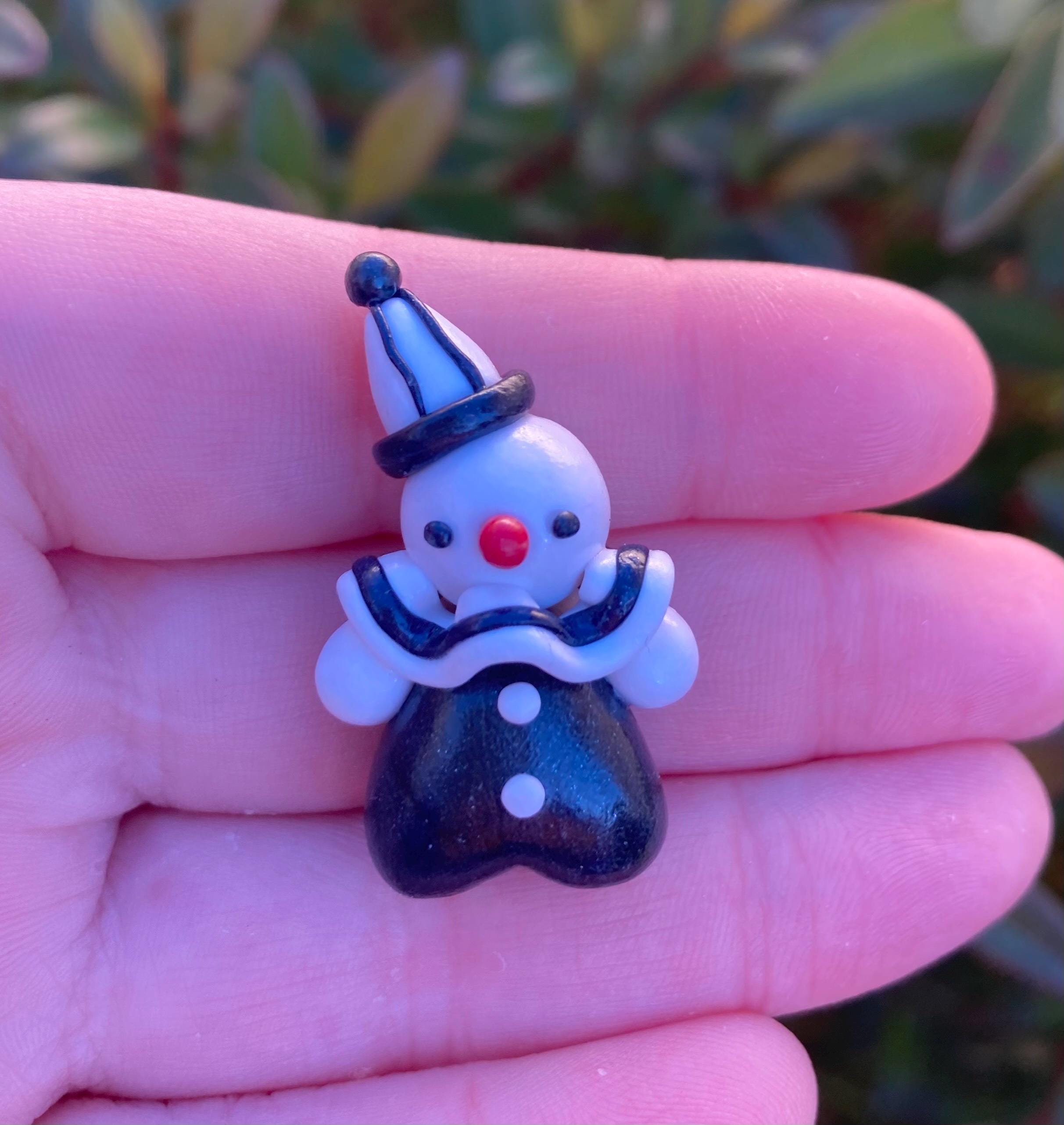 ピエロ様お取り置き分 モノクロのピエロの手作り置物 - Etsy 日本
