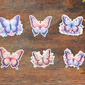 Set di adesivi a forma di farfalla carina: 6 adorabili farfalle colorate e kawaii in un bizzarro pacchetto arcobaleno - Perfetto per una bellissima estetica!