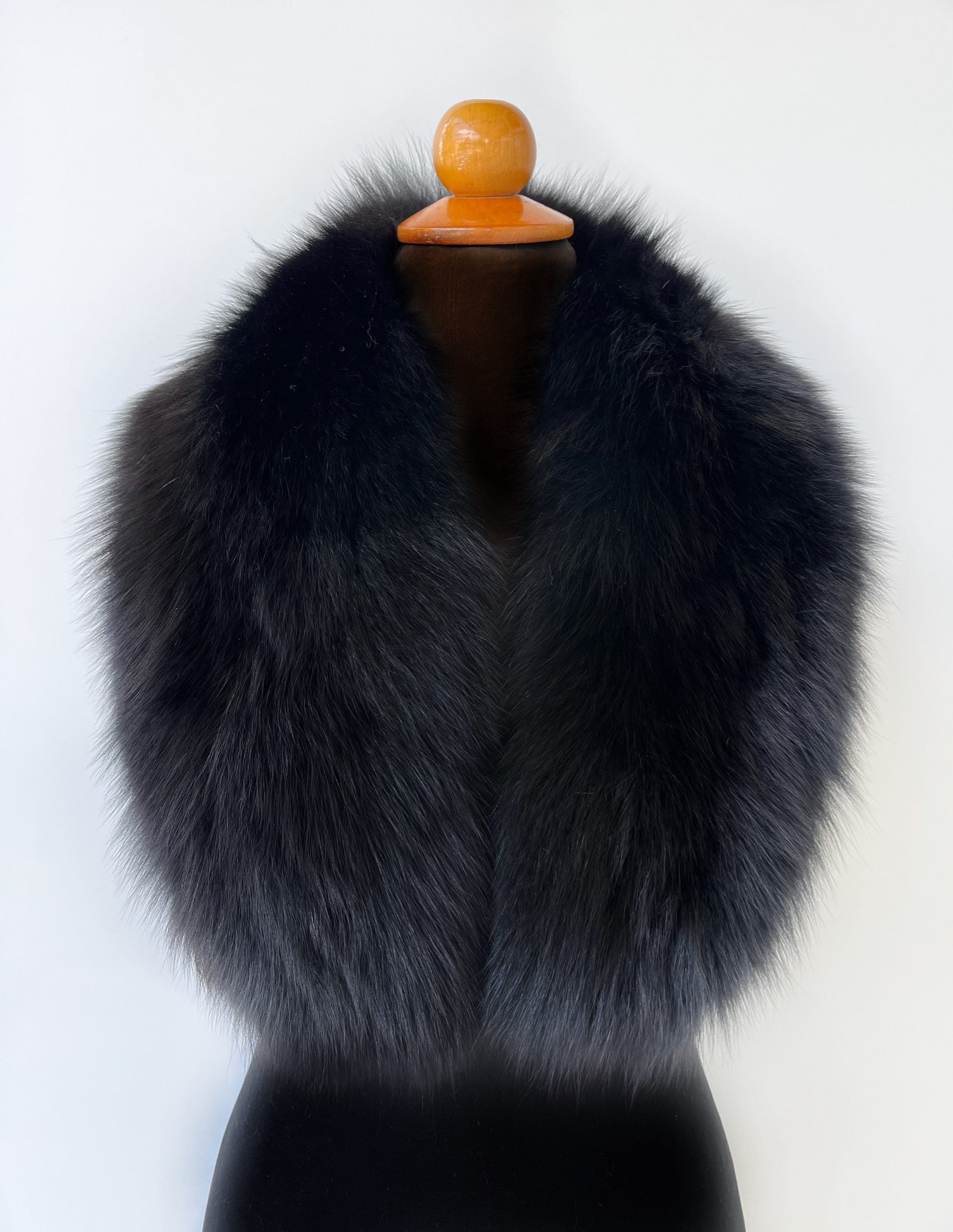 Detachable faux fur collar shop and cuffs