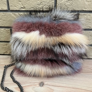 Luxury Crossbody Women Fur Bag, Winter Crossbody Shoulder Fur Bag, Fox Fur Handbag, Fox Fur Luxury Crosdbody Bag, Fox fur Shoulder Bag,