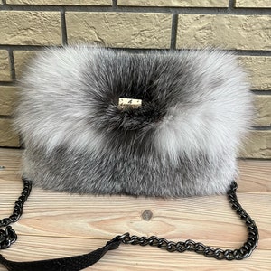 Luxury Crossbody Women Fur Bag, Winter Crossbody Shoulder Fur Bag, Fox Fur Handbag, Fox Fur Luxury Crossbody Bag, Fox fur Shoulder Bag,