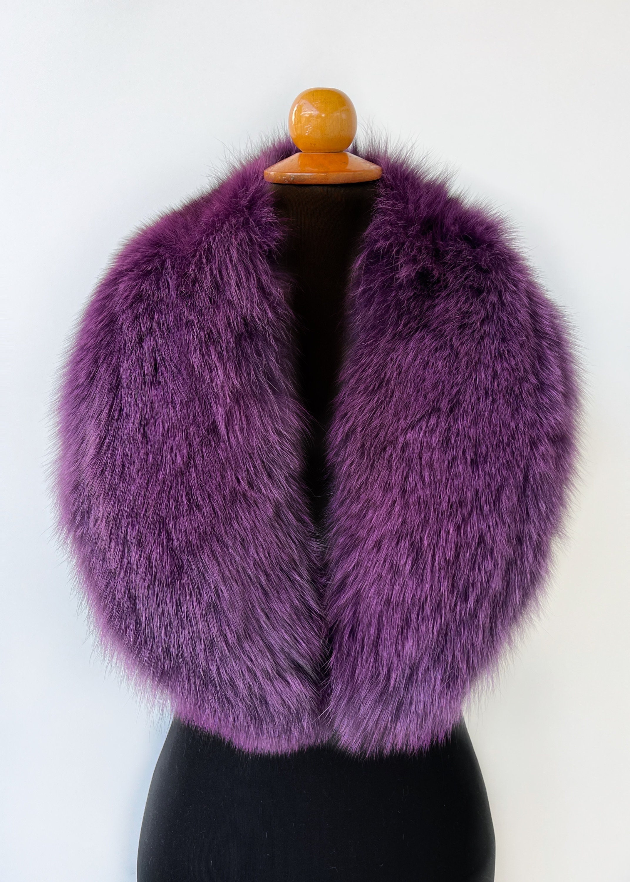 Purple fur best sale collar