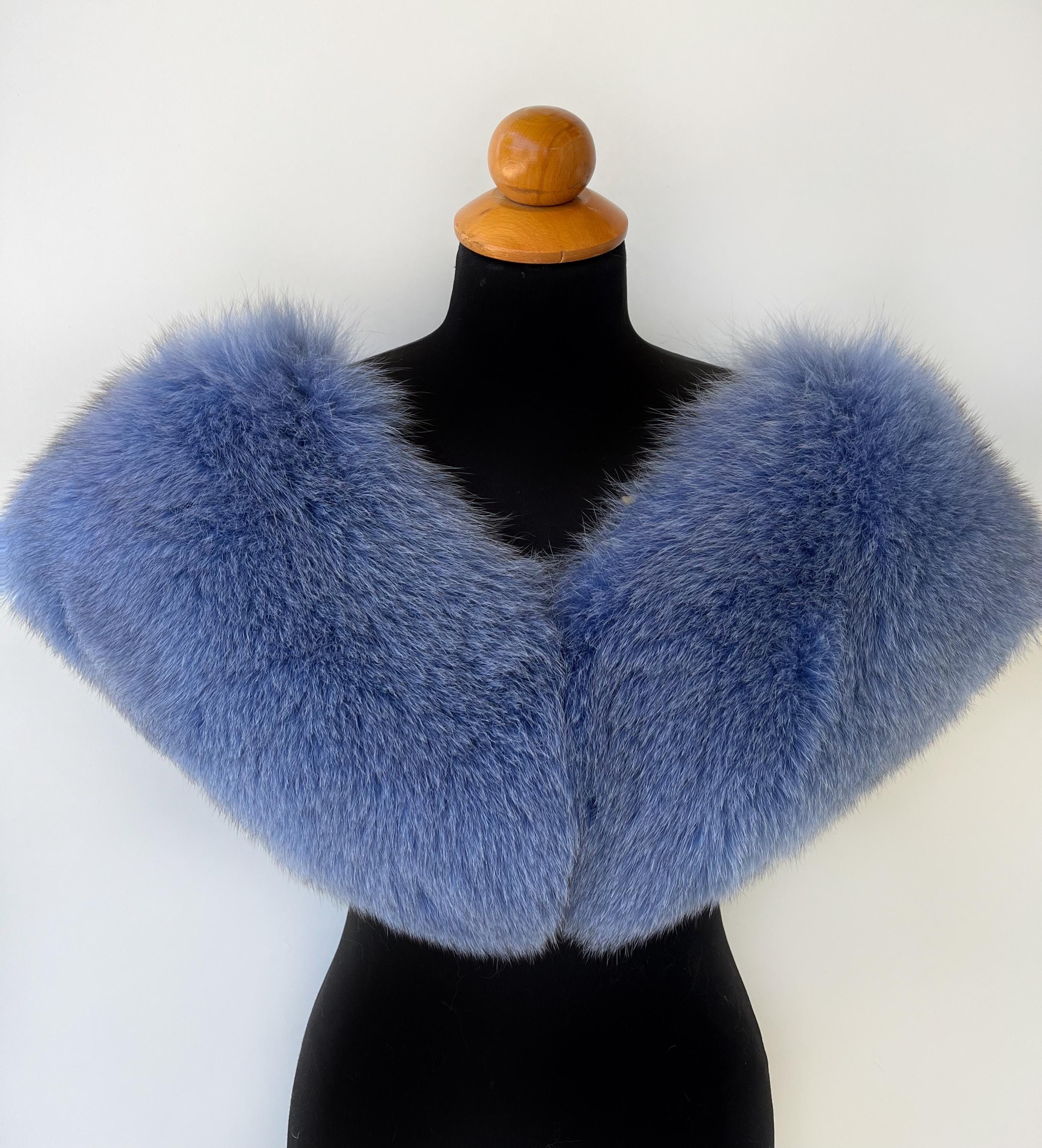 店内商品がすべてレジにて半額！！ Fox Blue Stole Etsy - パンツ