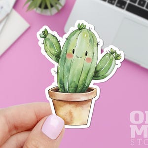 Op de afbeelding: Een glimlachende cartoon-cactus in een bruine pot met groene en witte aquareldetails. De cactus heeft een vrolijk gezicht en zwaait.