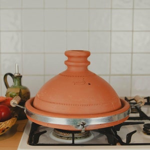 Moroccan Handmade Clay Cooking Tagine - Terracotta Tagine - This Tajine is perfectly sized to serve 4-6 people -  Tajine 30cm