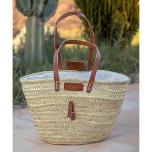 French Market Basket, Straw Beach Baskets, Straw French Baskets, Straw Shoppers Bags, Handmade French Baskets, Moroccan Wicker Baskets