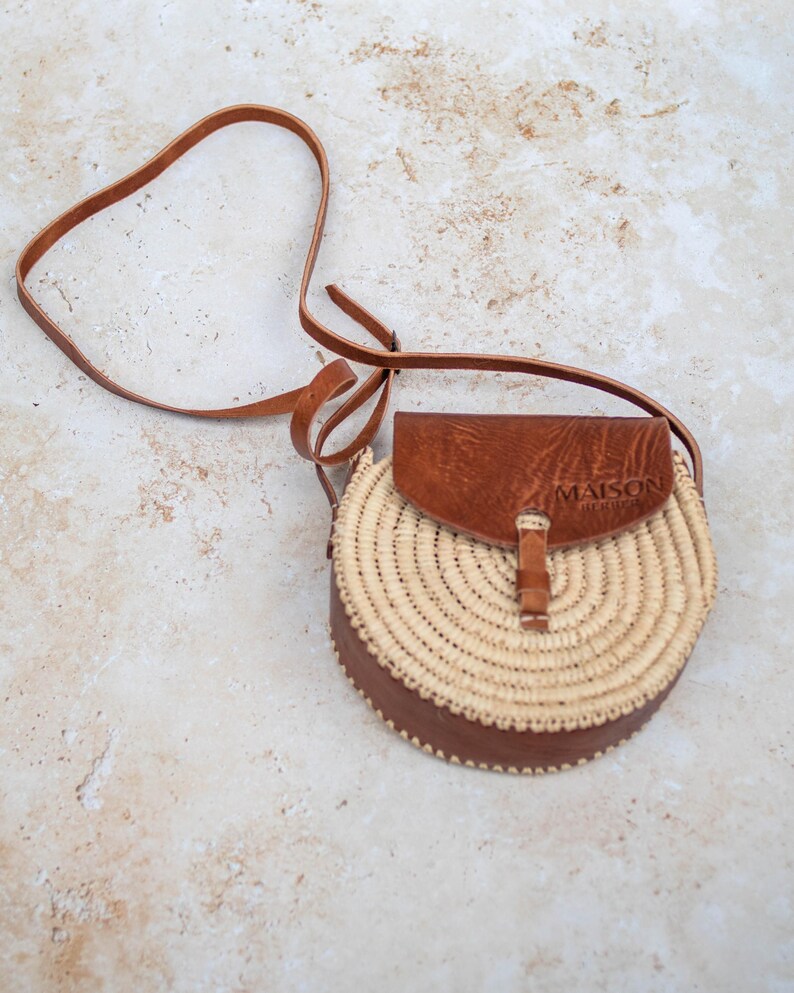 Handmade Moroccan Raffia Crossbody Bag: Round Straw Purse With Leather ...