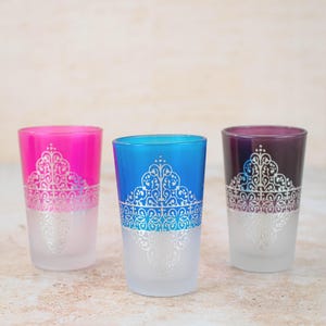 Lot de 6 verres à thé marocains | Cadeau de Noël | Verre à thé multicolore peint à la main | Cadeau d&#39;hôtesse | Verres des Fêtes