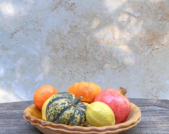 Handmade Tamegroute Serving Plate: 23cm Rustic Ochre Pottery