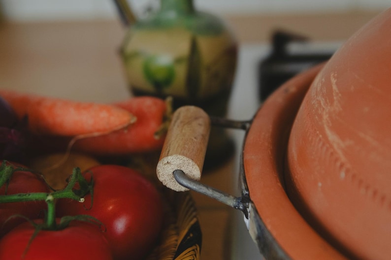 Moroccan Handmade Clay Cooking Tagine - Terracotta Tagine - This Tajine is perfectly sized to serve 4-6 people -  Tajine 30cm