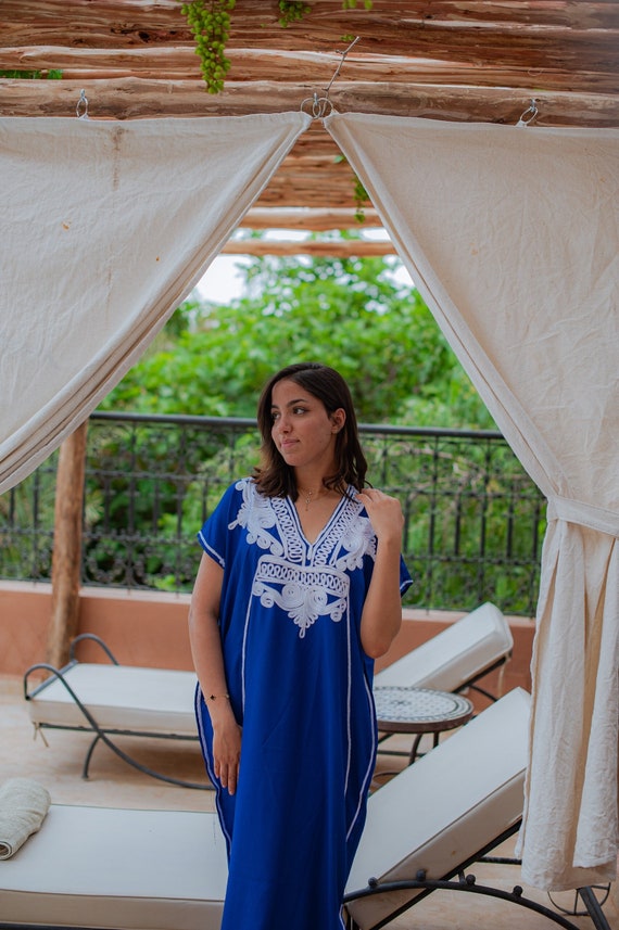 Moroccan Kaftan: Embroidered Beach Resort Dress