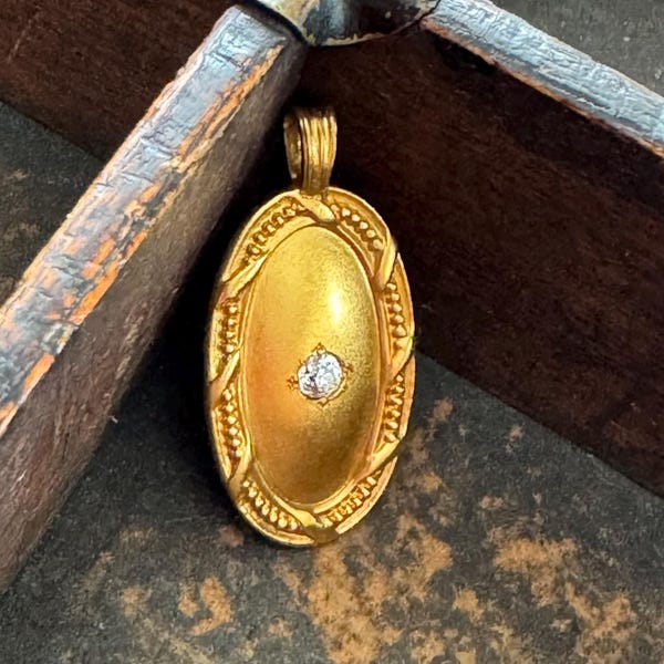 Vintage Pendant - 14K Yellow Gold and Diamond Oval Gold Necklace Charm/Pendant
