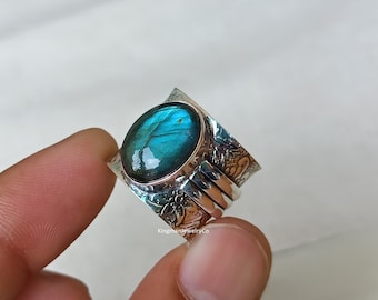 Handmade Oval Labradorite 925 Sterling Silver Ring