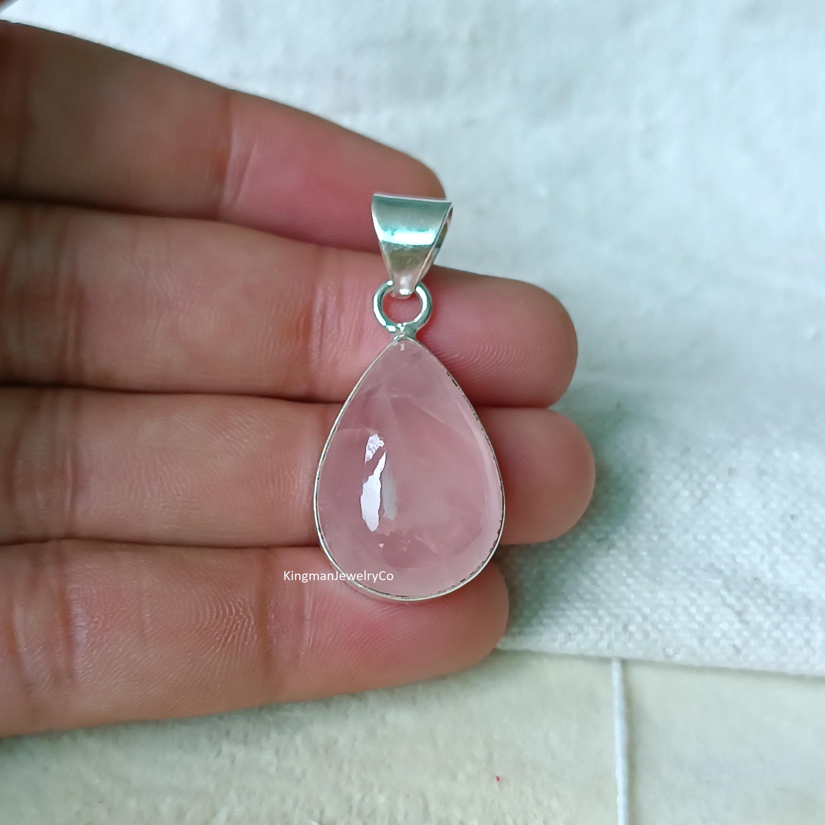 Ciondolo in quarzo rosa naturale, pietra preziosa in quarzo rosa, ciondolo curativo, gioielli placcati in argento sterling 925, MGLOT-88 (24) - Italia Ciondolo in quarzo rosa naturale, pietra preziosa in quarzo rosa, ciondolo curativo, gioielli placcati in argento sterling 925, MGLOT-88 (24) - Italia